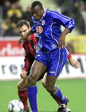 再加上强硬 再加上强硬